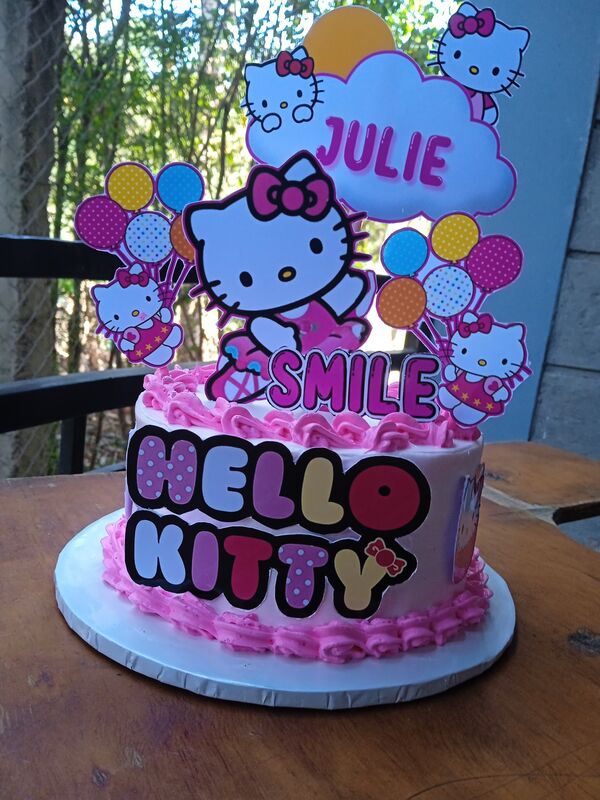 HelloKitty Cake